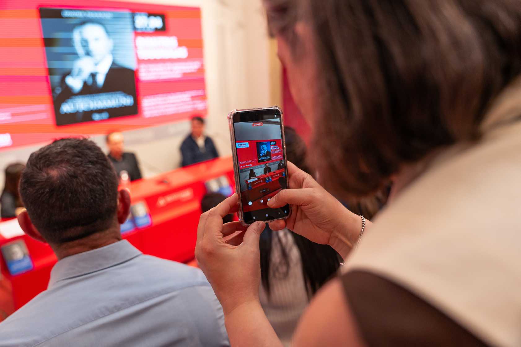 Dimitris Tsoukalas presentazione Mondadori Duomo