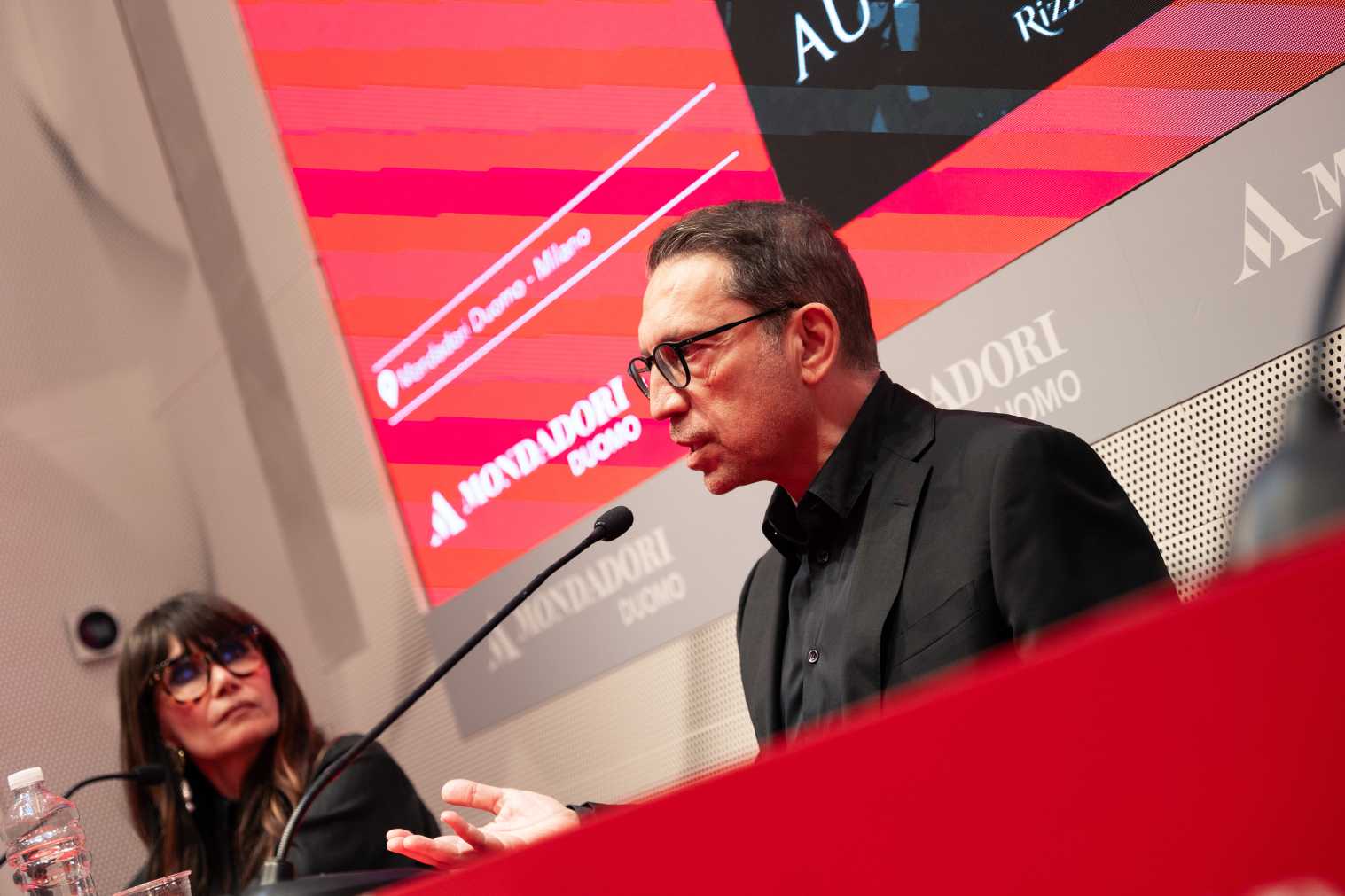 Dimitris Tsoukalas presentazione Mondadori Duomo
